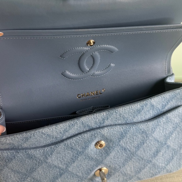 Chanel denim classic flap medium - Picture 5 of 5
